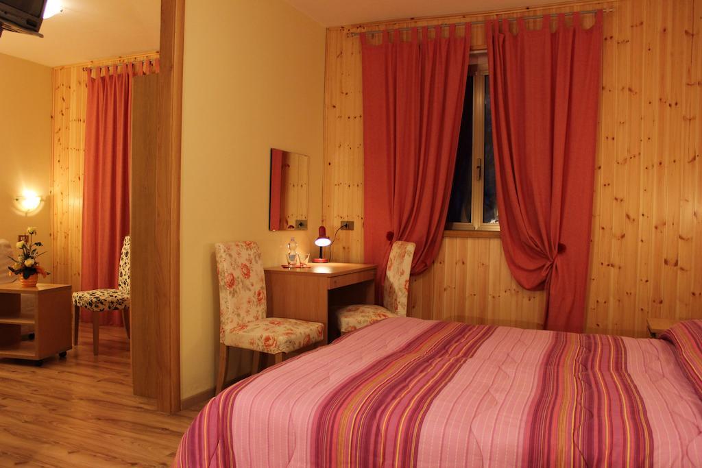 Albergo Ristorante Montecucco Da Tobia Sigillo Oda fotoğraf